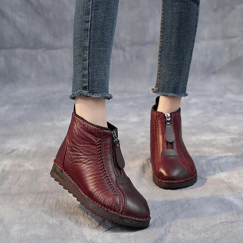 Botines antideslizantes de cuero sintético: elegancia y seguridad en el día a día