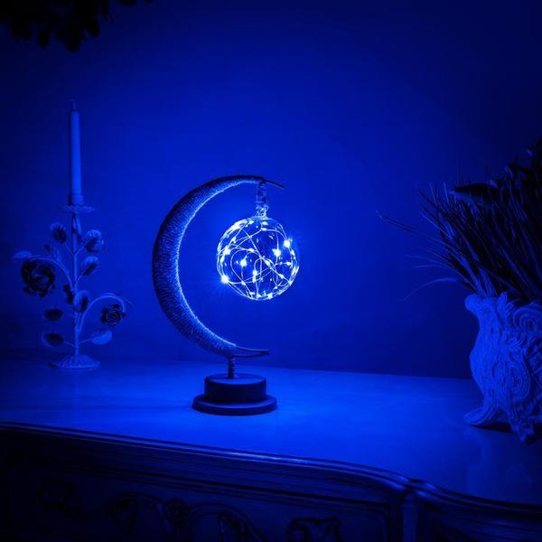 Lampada luna sospesa per un'atmosfera magica