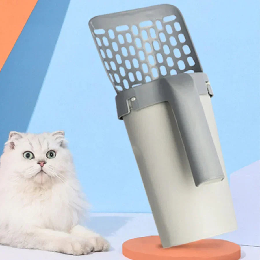 Practical litter scoop with integrated bags