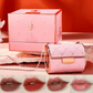 Rouges à lèvres mats dans coffret sac à main chic