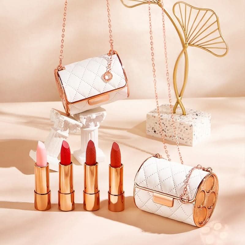 Matte lipsticks in een chique handtas doos 
